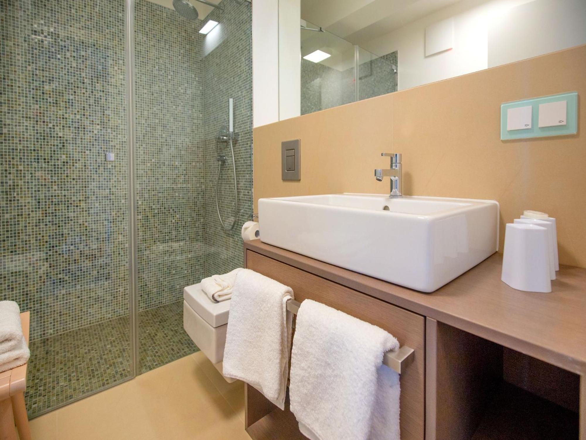 Duenenresidenz Prora - Ferienwohnung Mit Meerblick, 2 Schlafzimmern, Sauna Und Balkon Np-404 บินซ์ ภายนอก รูปภาพ